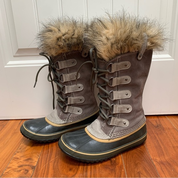 Sorel Joan of Arctic Fur Trim Boots 7 - Picture 3 of 11